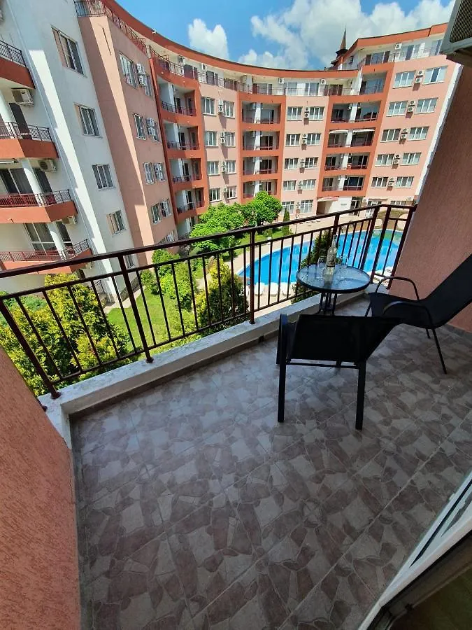 בורגאס Apartman Ttt דירה