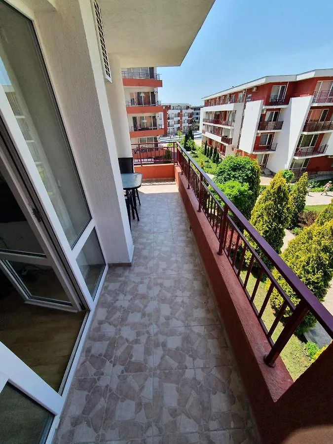 דירה בורגאס Apartman Ttt